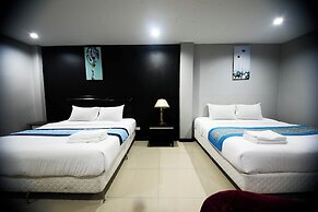Golden Star Pattaya