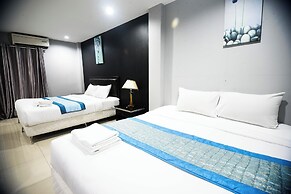 Golden Star Pattaya