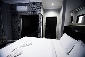 Golden Star Pattaya