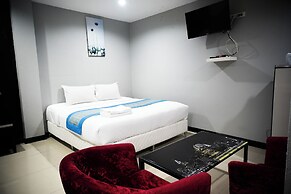 Golden Star Pattaya