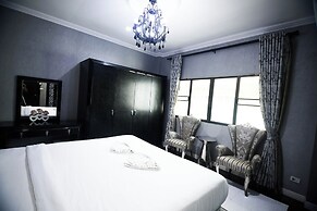 Golden Star Pattaya