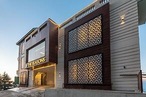 The Seasons Dalhousie