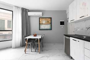 Avenue Studios & Apartments, Nilie Hospitality MGMT