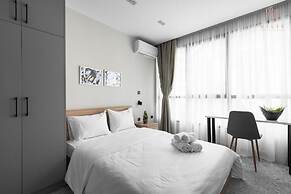 Avenue Studios & Apartments, Nilie Hospitality MGMT