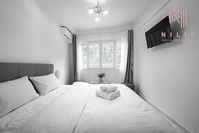 Avenue Studios & Apartments, Nilie Hospitality MGMT