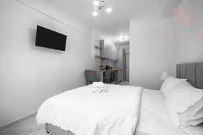 Avenue Studios & Apartments, Nilie Hospitality MGMT