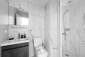 Avenue Studios & Apartments, Nilie Hospitality MGMT