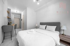 Avenue Studios & Apartments, Nilie Hospitality MGMT