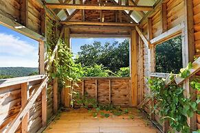 Branson's Crystal Cabin