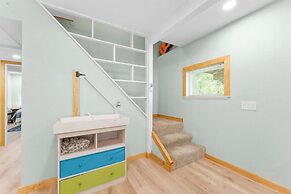 Branson's Crystal Cabin