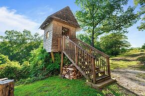 Branson's Crystal Cabin