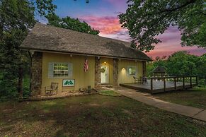 Branson's Crystal Cabin