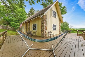 Branson's Crystal Cabin