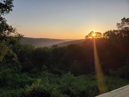 Branson's Crystal Cabin