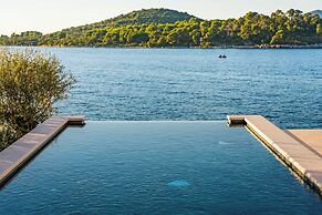 Sea front Villa Draga - infinity pool
