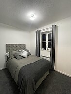 Cosy Cardiff Apartment Near City Centre