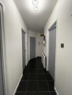 Cosy Cardiff Apartment Near City Centre