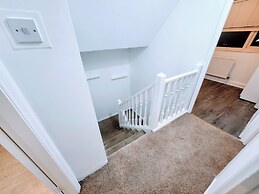 Bas Charming 3 Bedroom House