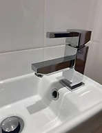 City Centre Duplex Sleeps 4 H55