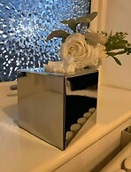 City Centre Duplex Sleeps 4 H55