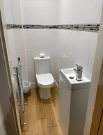 City Centre Duplex Sleeps 4 H1