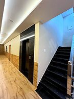 Hotel Vrinda Niddhivan- near Prem mandir