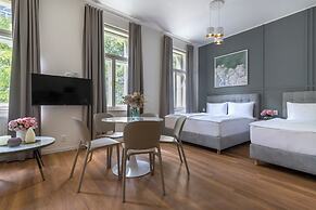 Encore Boutique Residence by Dwellfort