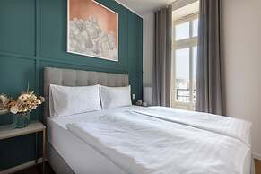 Encore Boutique Residence by Dwellfort