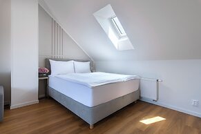 Encore Boutique Residence by Dwellfort