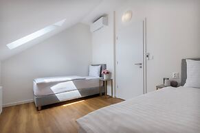 Encore Boutique Residence by Dwellfort