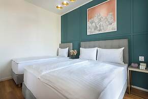 Encore Boutique Residence by Dwellfort