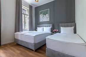 Encore Boutique Residence by Dwellfort