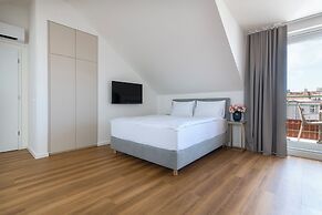 Encore Boutique Residence by Dwellfort