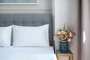 Encore Boutique Residence by Dwellfort