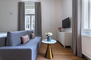 Encore Boutique Residence by Dwellfort