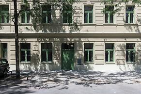 Encore Boutique Residence by Dwellfort