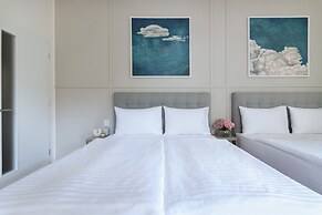 Encore Boutique Residence by Dwellfort