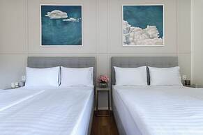 Encore Boutique Residence by Dwellfort