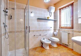 Residence with thermal pools in Sorano