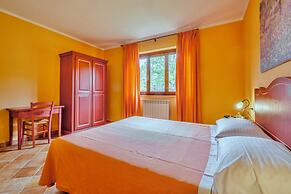 Residence with thermal pools in Sorano