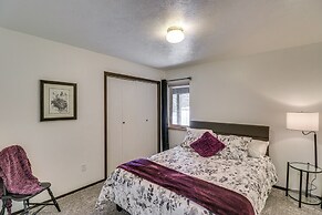 Deck & Mtn Views: Libby Home on Golf Course!