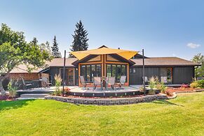 Deck & Mtn Views: Libby Home on Golf Course!