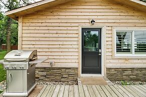 Charming Minnesota Cabin w/ Dock on Big Pine Lake!