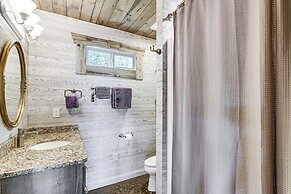 Charming Minnesota Cabin w/ Dock on Big Pine Lake!