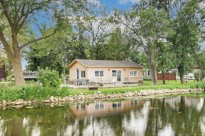 Charming Minnesota Cabin w/ Dock on Big Pine Lake!