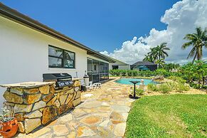 5 Mi to Beach: Cape Coral Oasis w/ Lanai