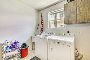 5 Mi to Beach: Cape Coral Oasis w/ Lanai