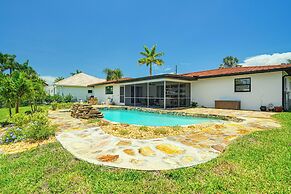 5 Mi to Beach: Cape Coral Oasis w/ Lanai