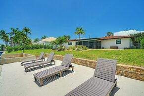 5 Mi to Beach: Cape Coral Oasis w/ Lanai