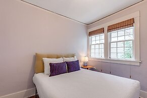 Dog-friendly 'columbia Cottage' in Hood River!